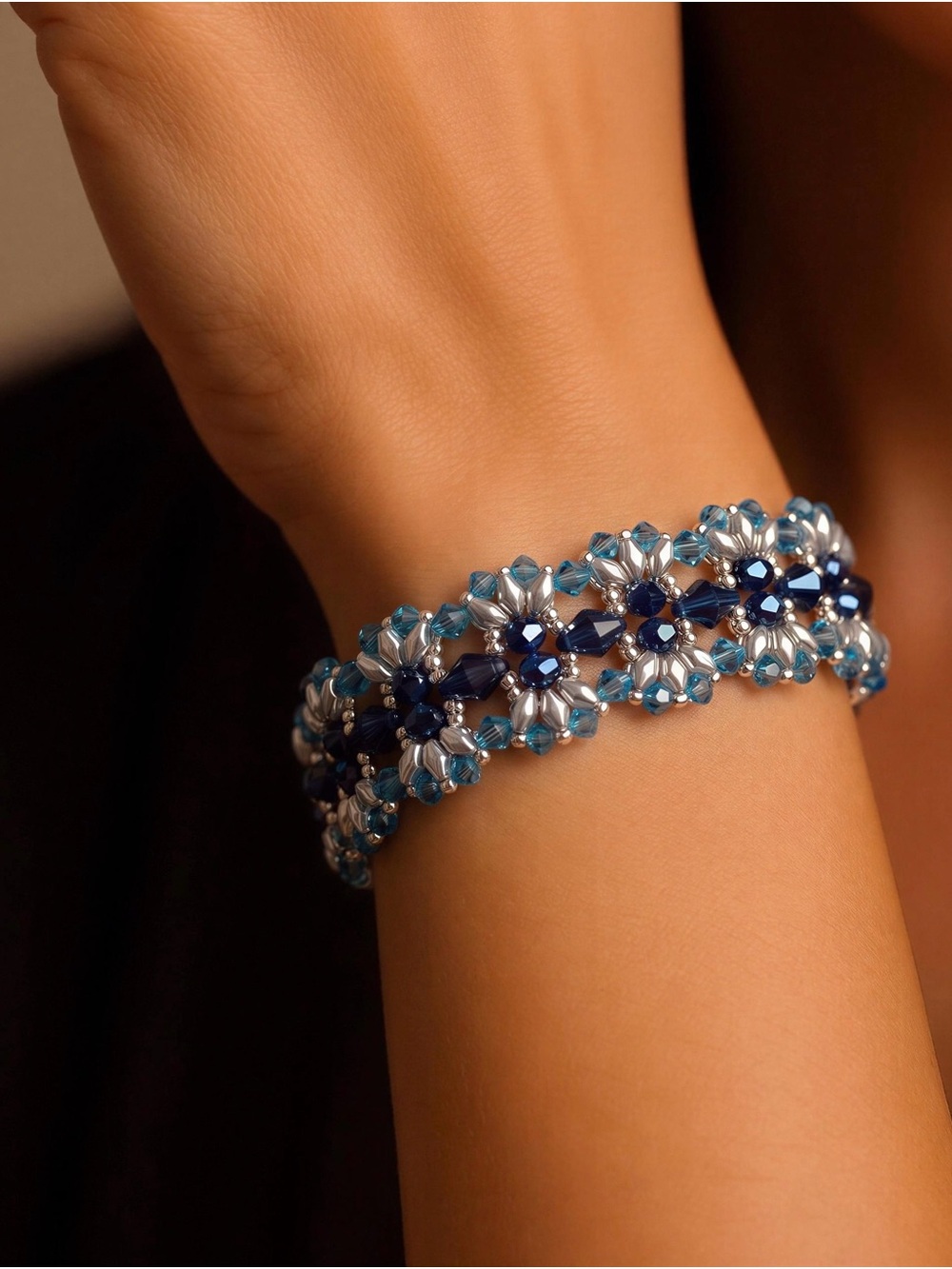 Blue Floral Crystal Beaded Bracelet